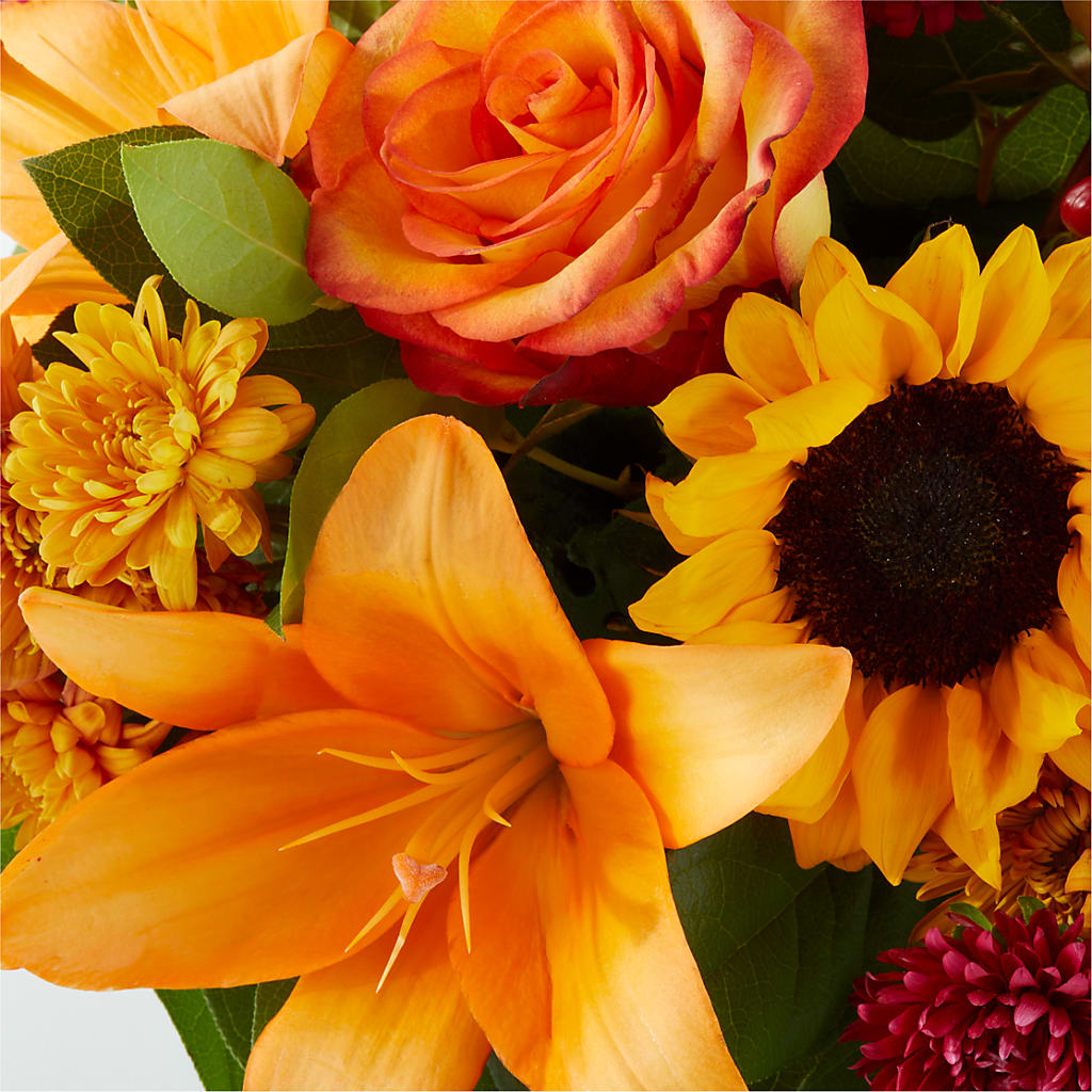 Grateful Centerpiece –  Blooms For You, Hamilton NJ